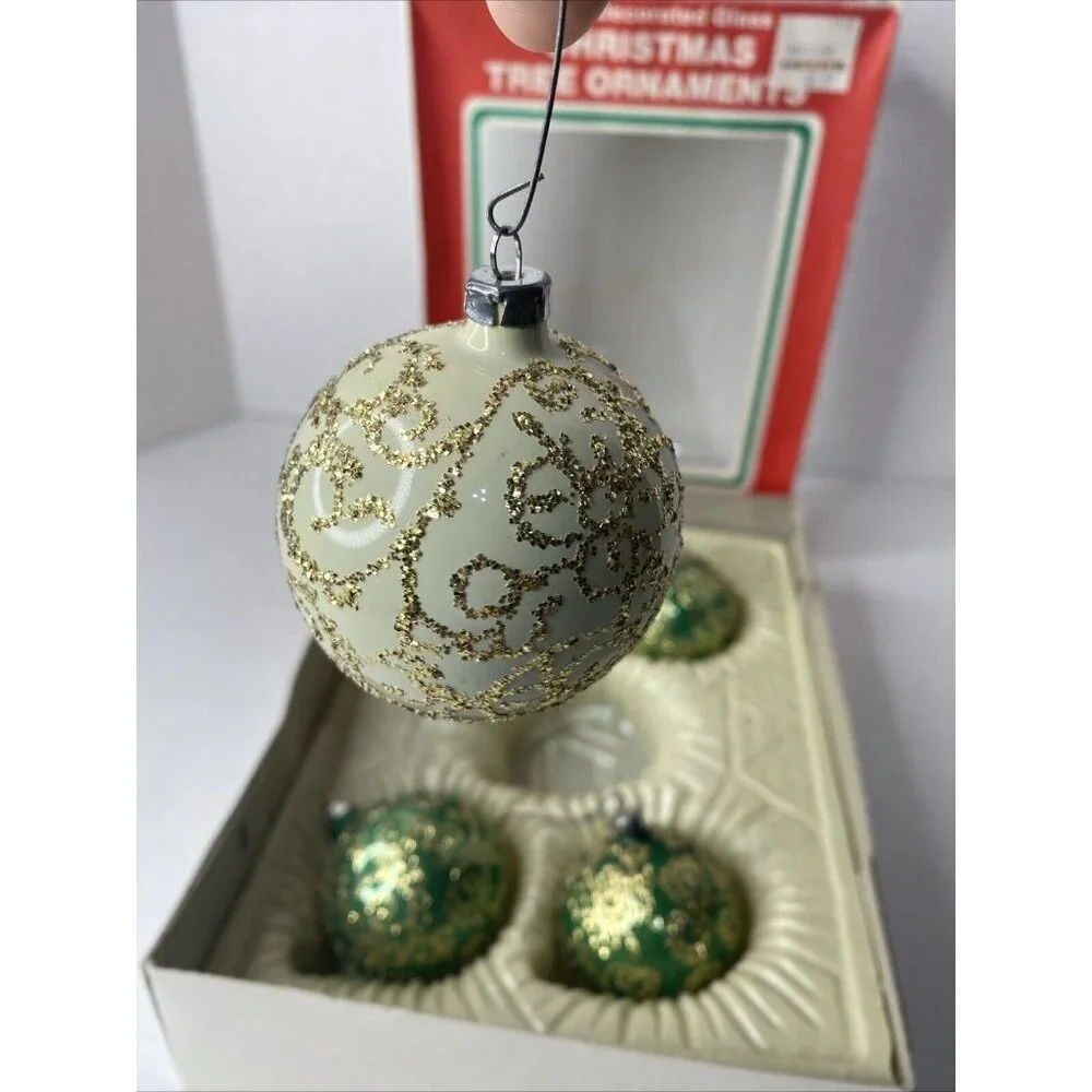 Vintage Commodore Mfg Christmas Ornaments Bulbs Original Box Romania Green White